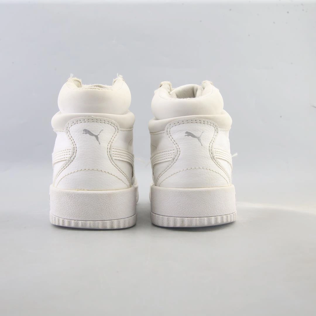 4. NULL PUMA CARINA MID