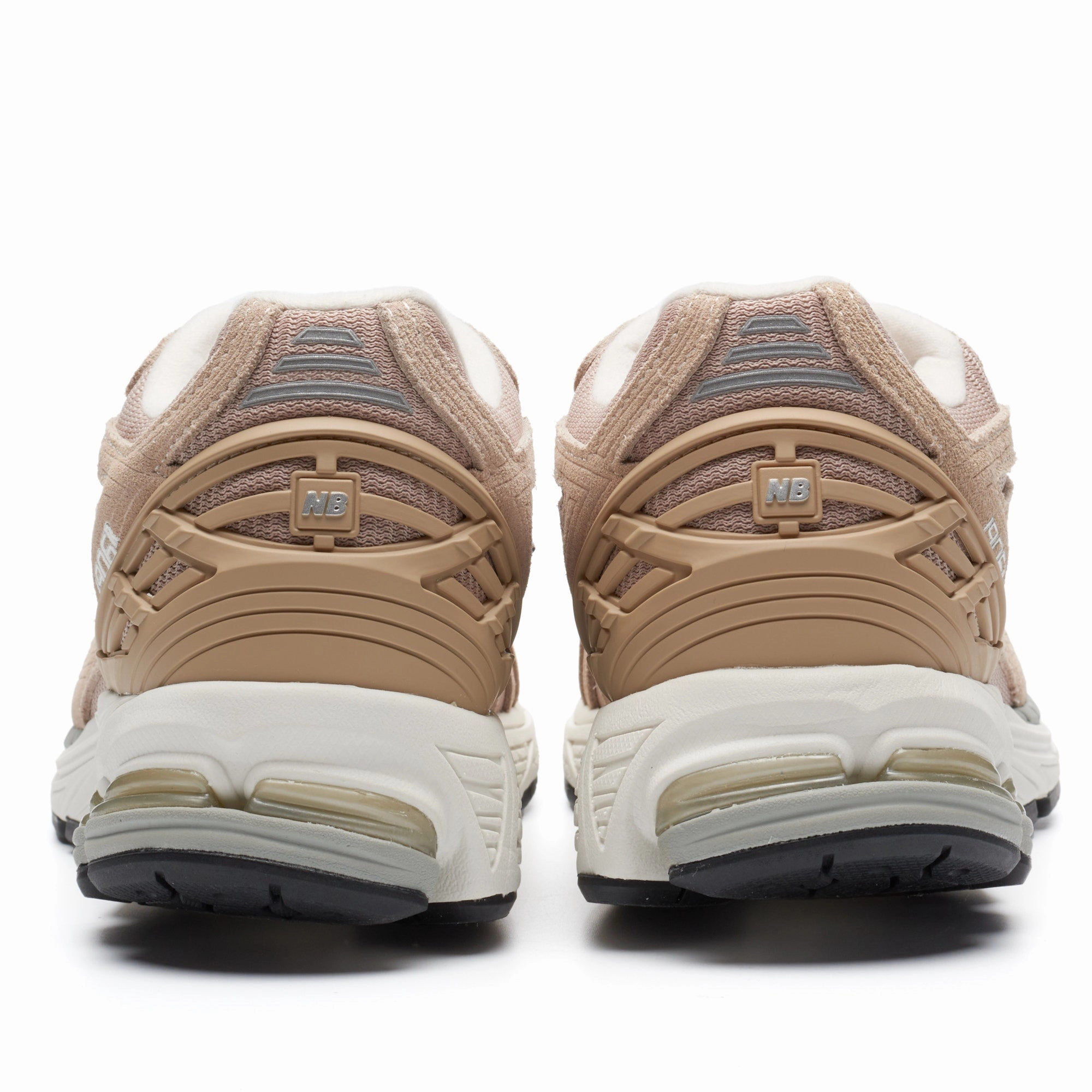 NEW BALANCE M1906RW Beige Running Sneakers Shoes UK 9.5 US 10 NEW Grade School New Balance