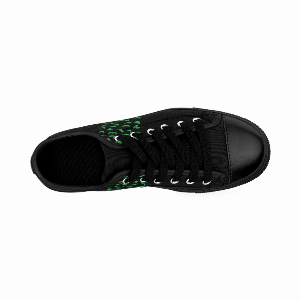 Green Japanese Crane Men's Sneakers, Designer Low Top Shoes For Stylish Men (US Size: 7-14) Heart Cowboy Boots