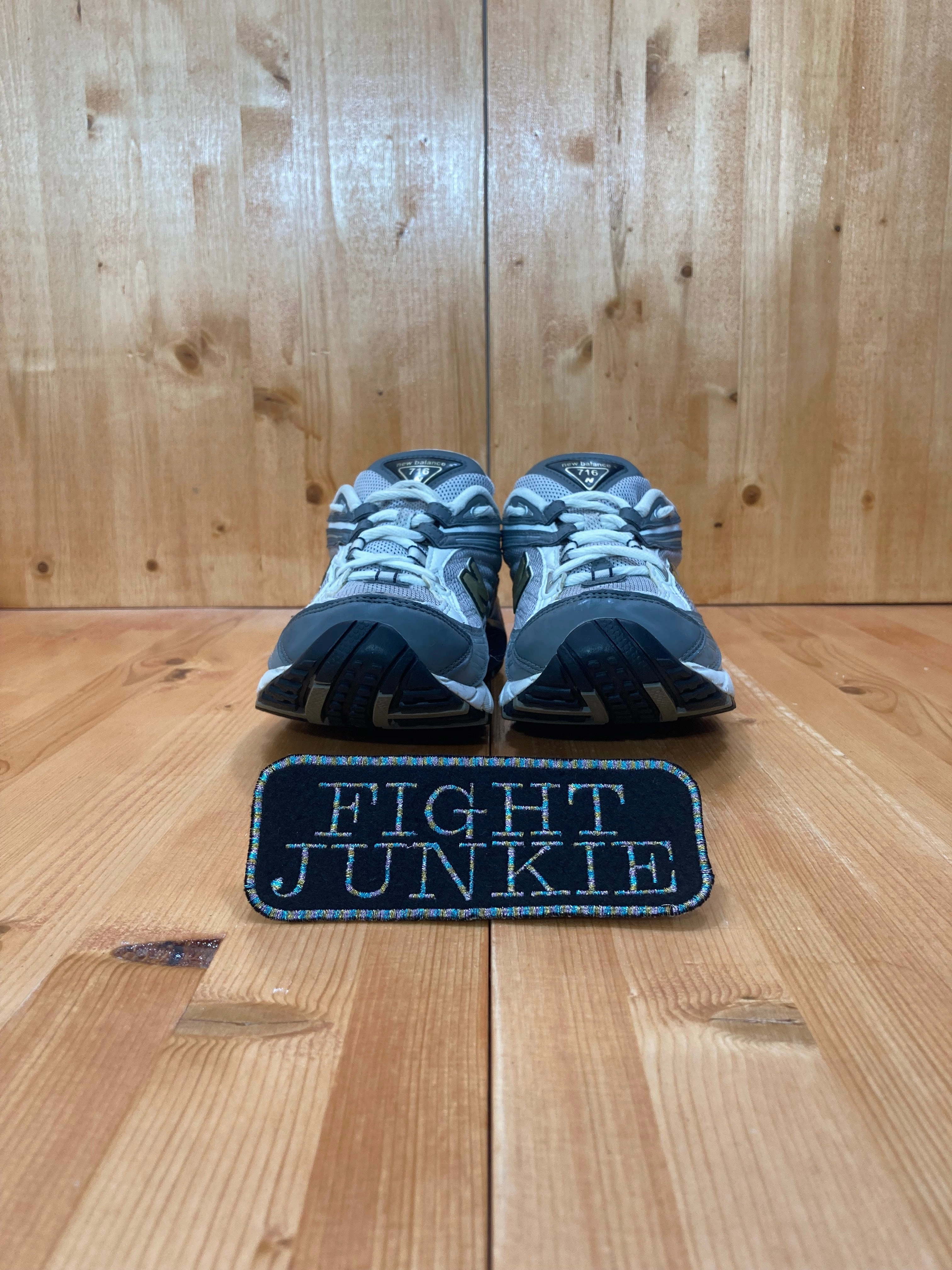 NEW BALANCE 716 Men Size 8D Cross Training Running Shoes Sneakers Silver & Gray M716WN New Balance Men's Fresh Foam Bb V2