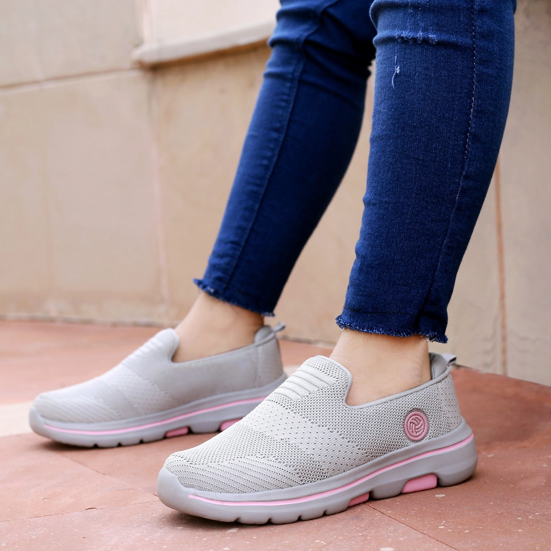 Bacca Bucci NIMBUS Women All-Day wear Joggers Slip-on Van Sneakers