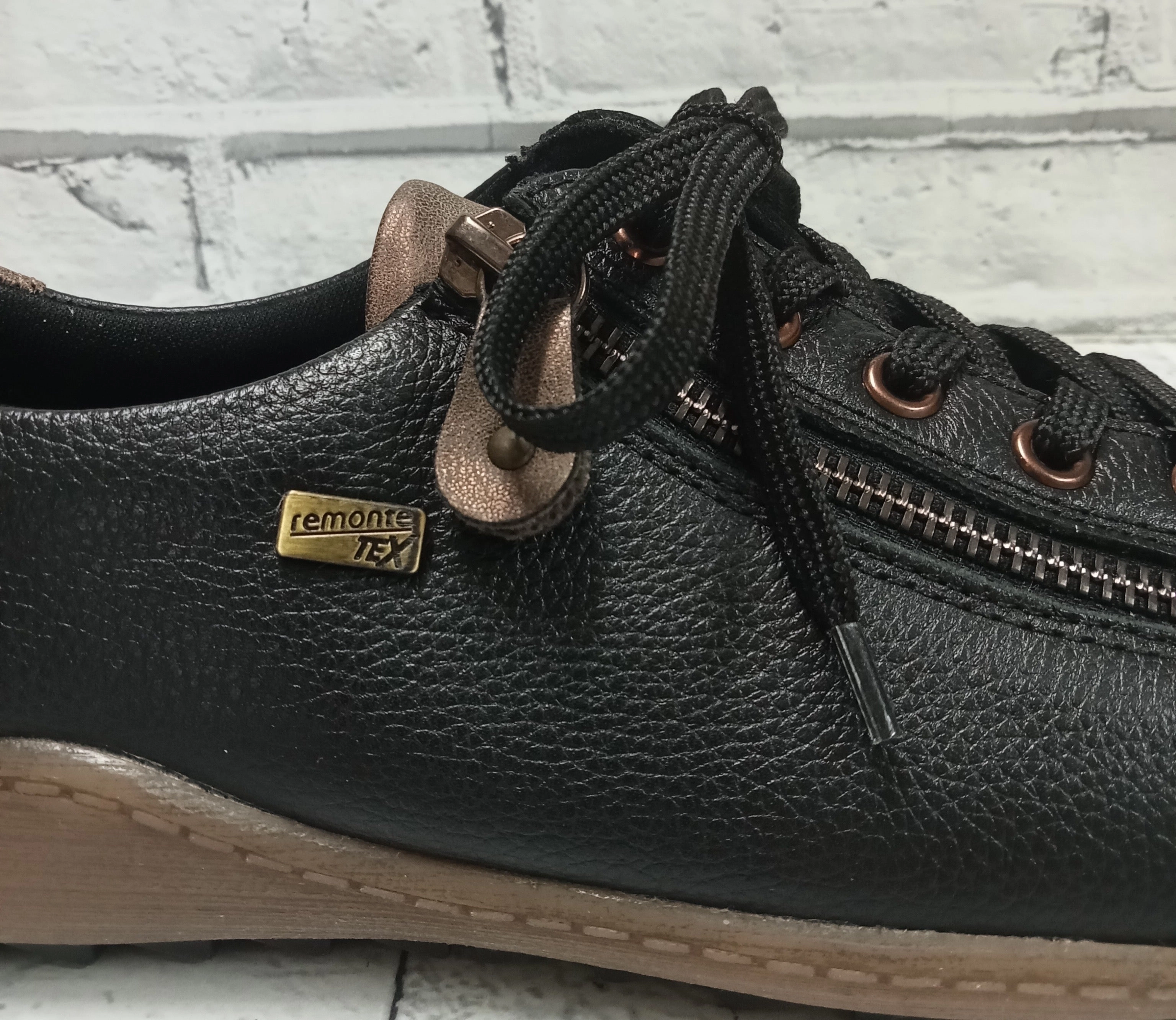 REMONTE - R1402-08 - Zip/Lace Waterproof SHOE - Black Low Cut Waterproof Work Shoes