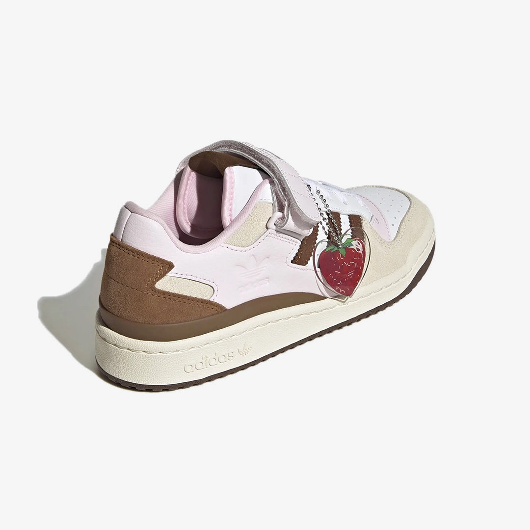 Adidas Originals | WMN'S FORUM LOW W  { PANTONE/CREAM WHITE Adidas Leather Casual Shoes