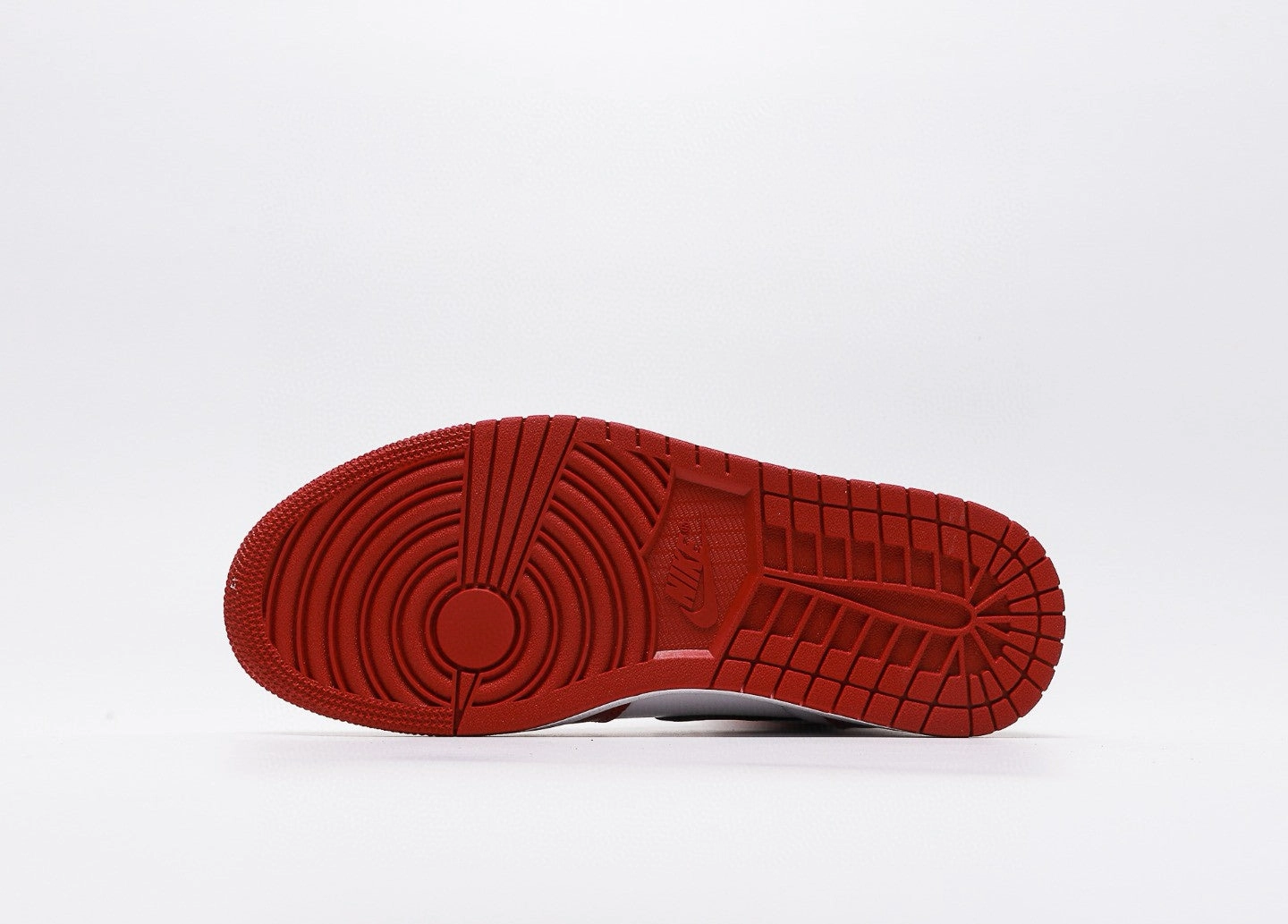 Asics Trail Shoes Nike Air Jordan 1 Chicago Sneakers Shoes