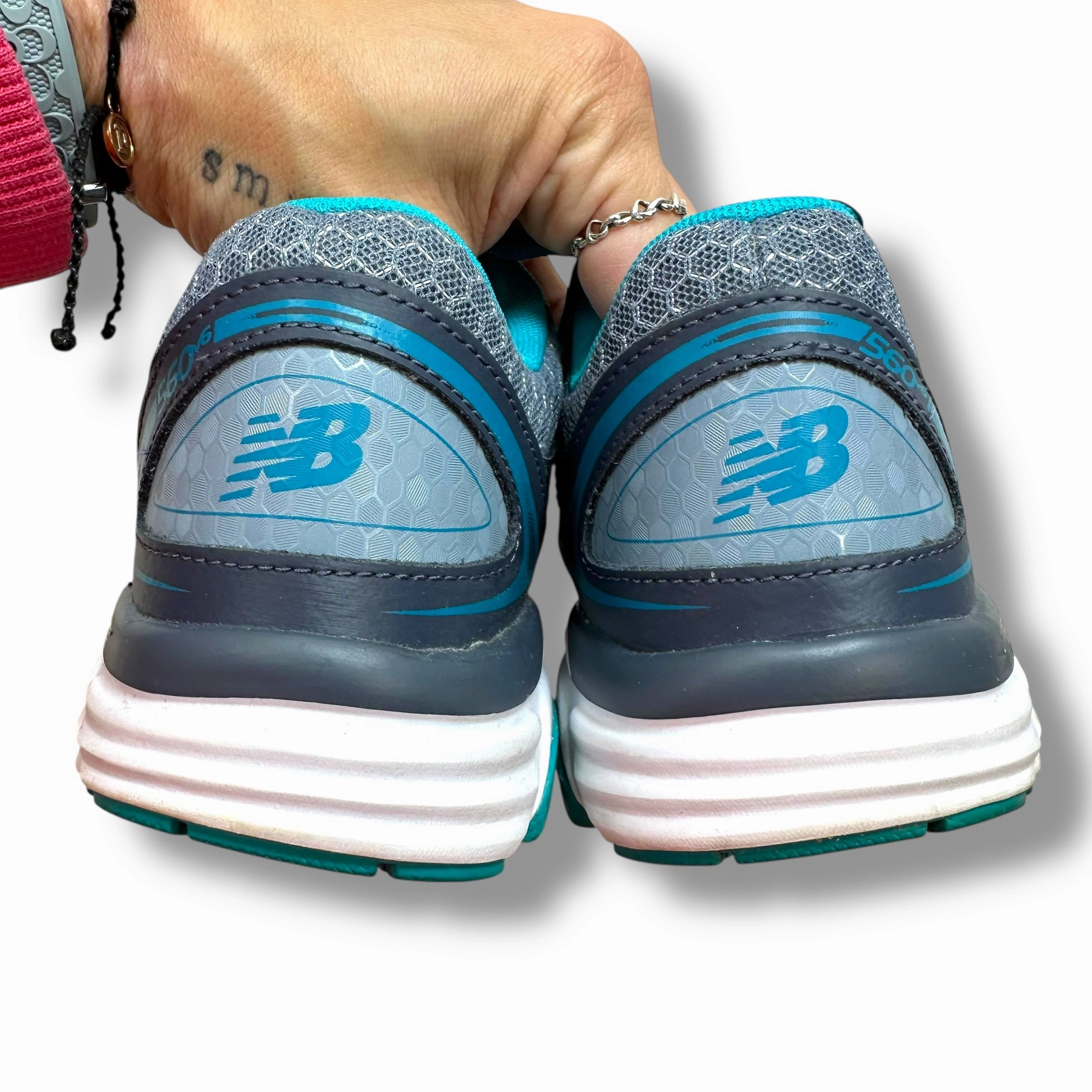 Shoes Athletic By New Balance In Grey & Silver, Size: 6 New Balance 550 Outfits