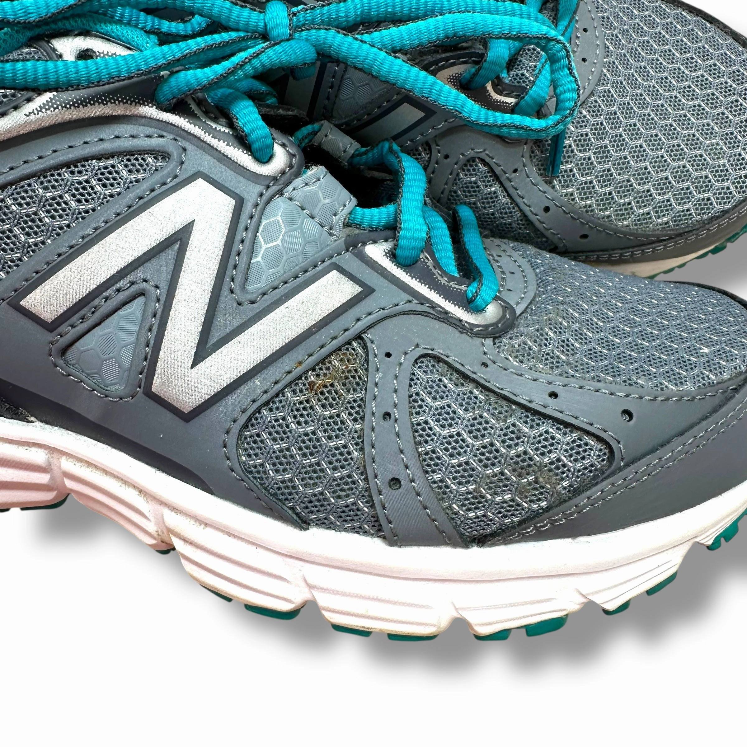 Shoes Athletic By New Balance In Grey & Silver, Size: 6 Hot New Balance Shoes