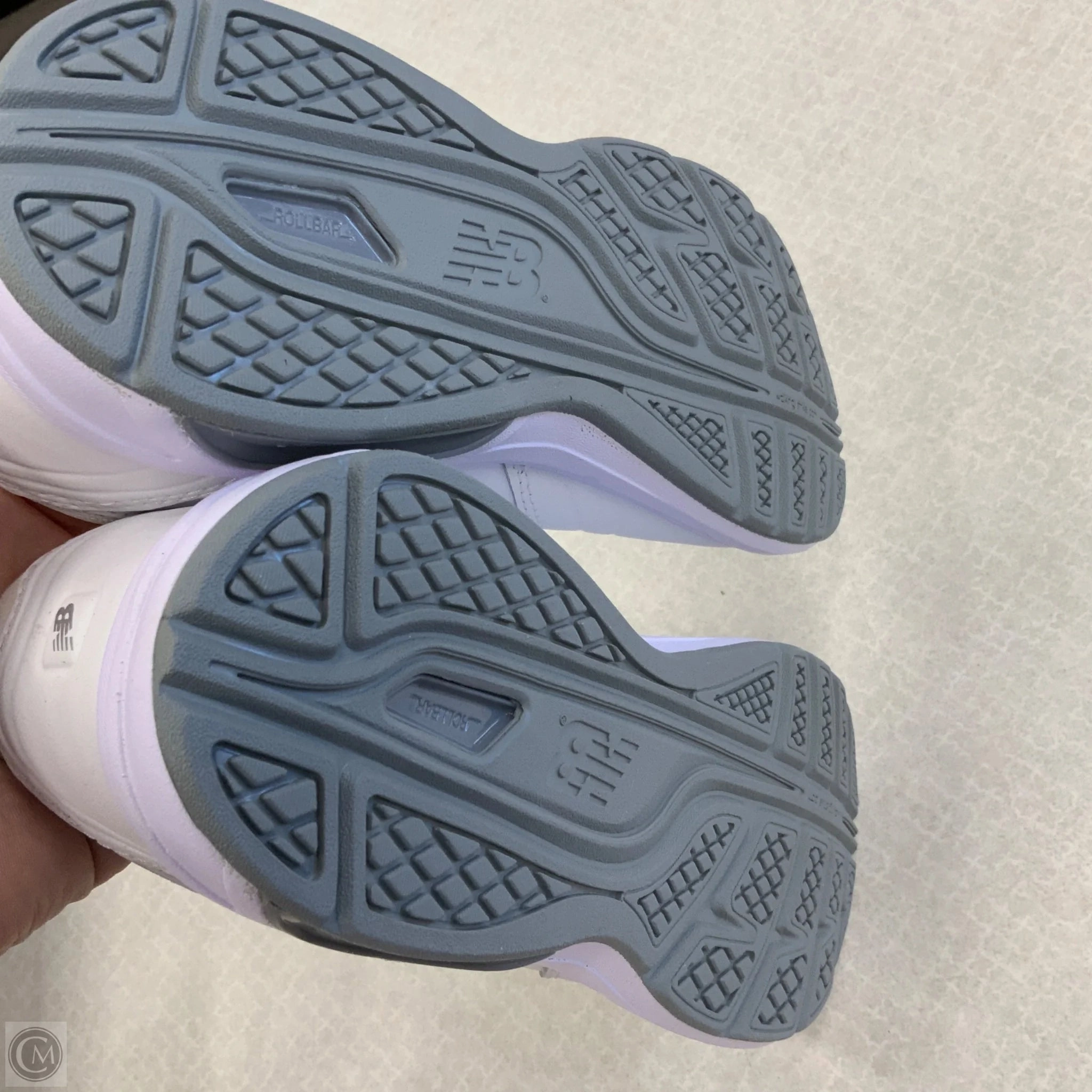 Mujeres New Balance 530 Shoes Athletic By New Balance In White, Size: 8