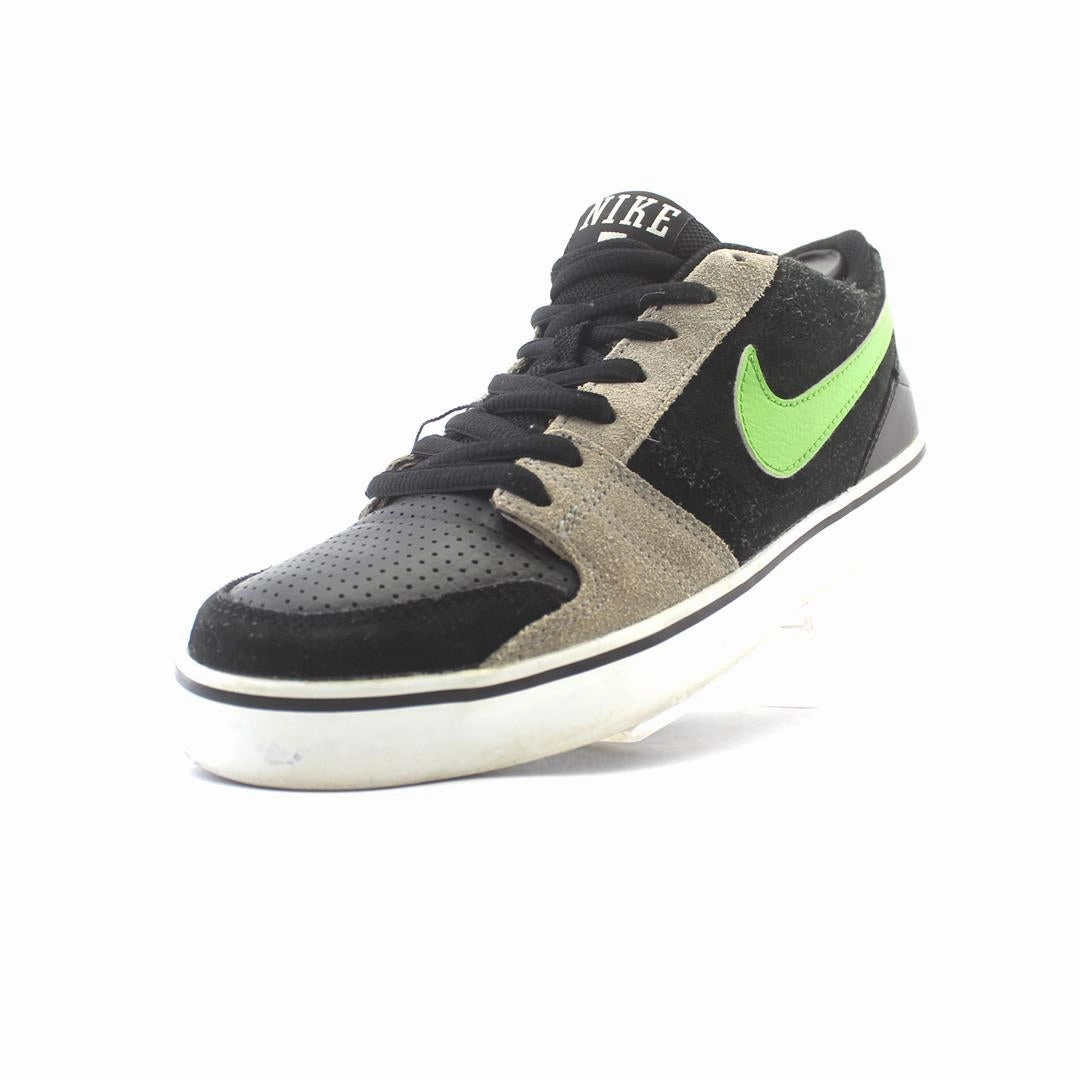 NIKE  RUCKUS LOW Casual Nice Shoes