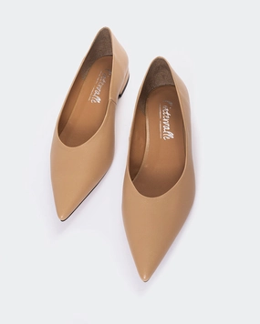 Flat Round Shoes Shynnis Camel Leather