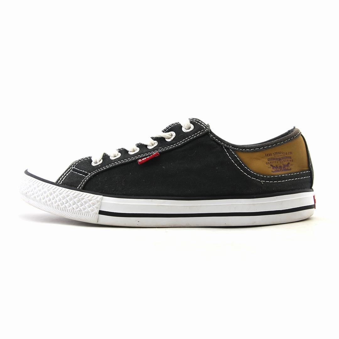 LEVI'S STAN BUCK Freeport Casual Shoes