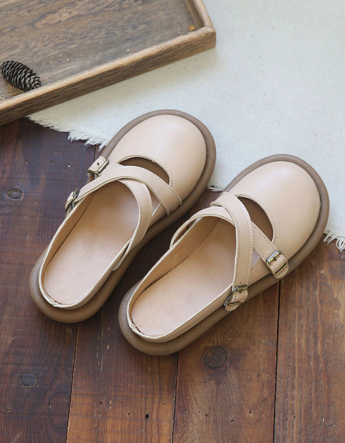 Waterproof Flat Shoes Summer Cross-strap Buckles Soft-sole Slippers