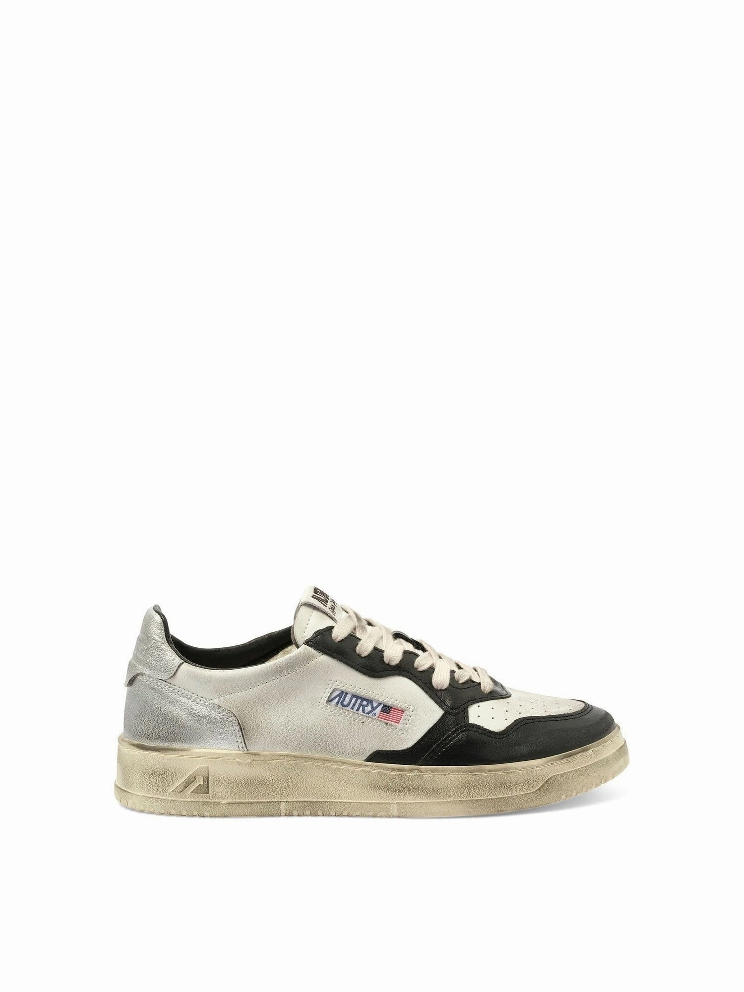 Sup Vint Low Sneakers in White/Black/Silver Best Slip-on Sneakers