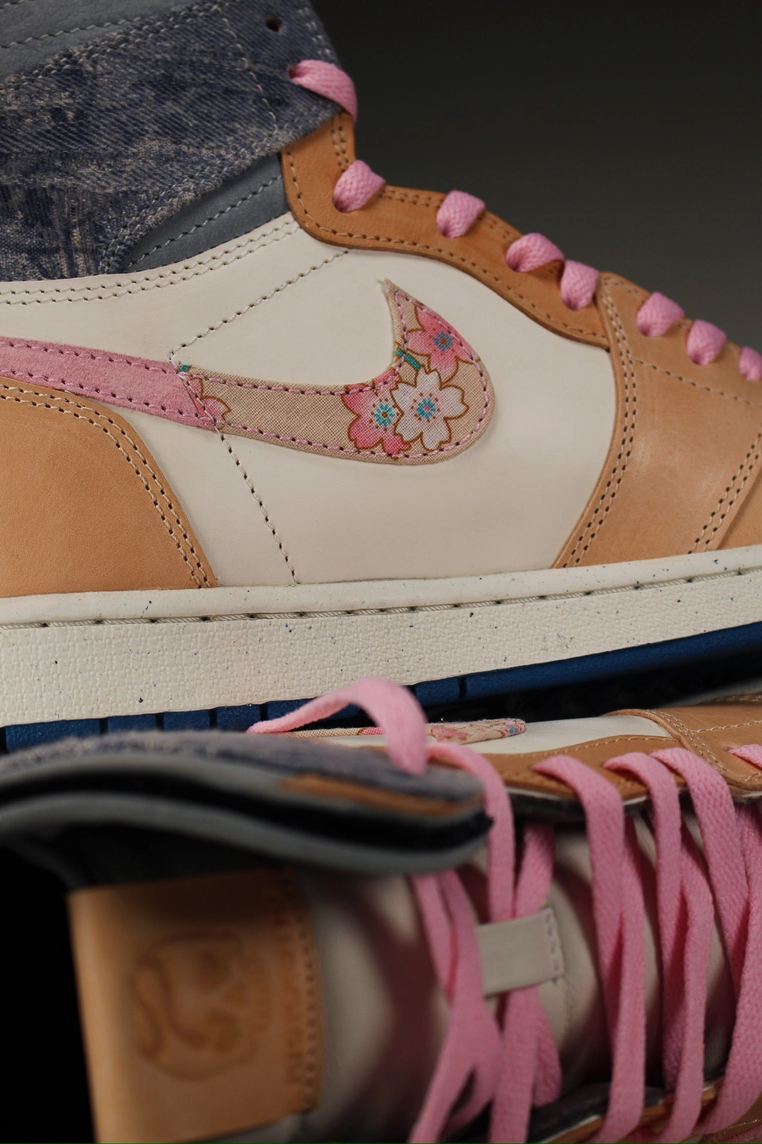 [Limited Edition] Air Jordan 1 High Travis Scott "Tokyo Bloom" Asics Walking Shoe Australia