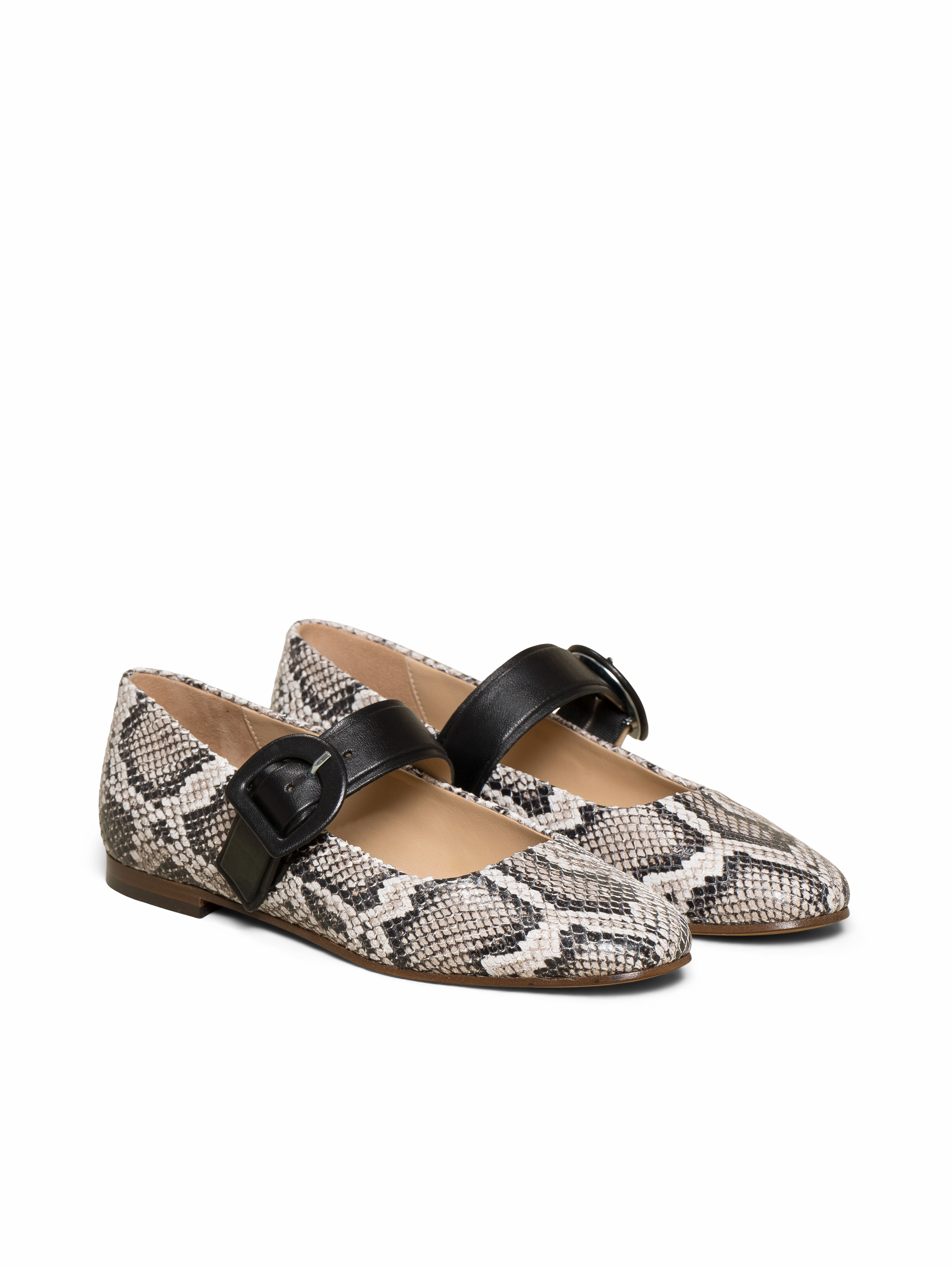 Flats At Shoe Carnival The Adelina (Sample Sale)