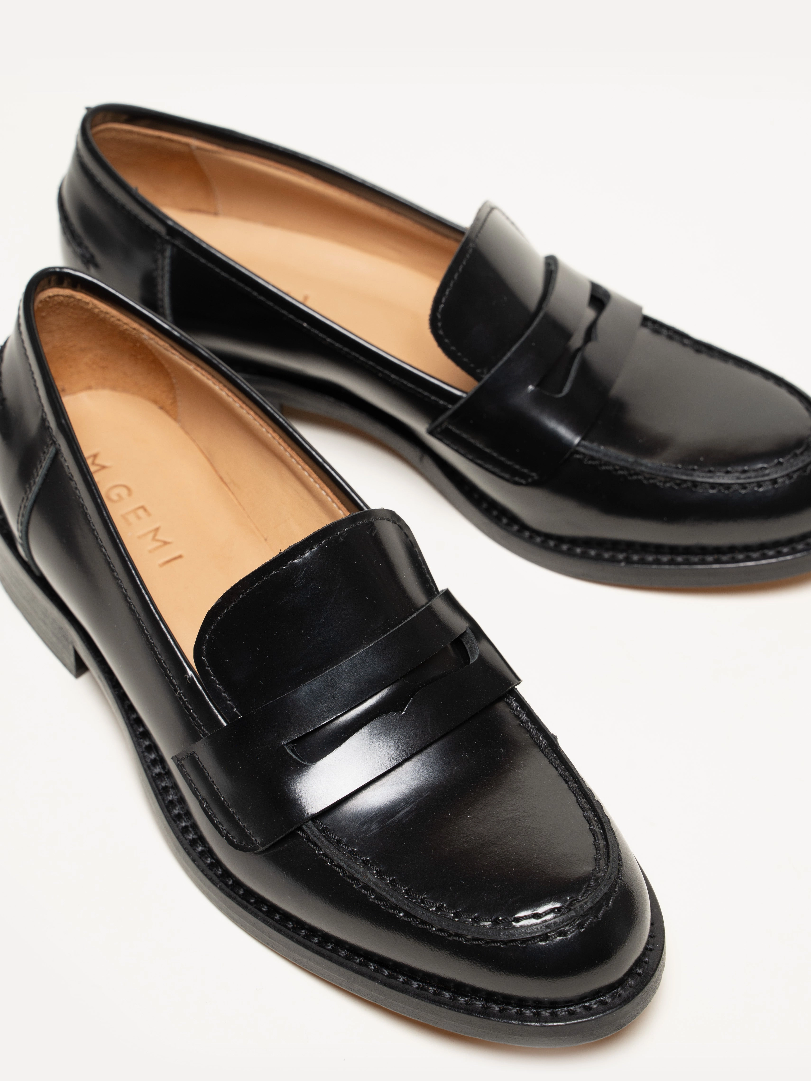 The Lucido (Sample Sale) Pink Flat Shoes