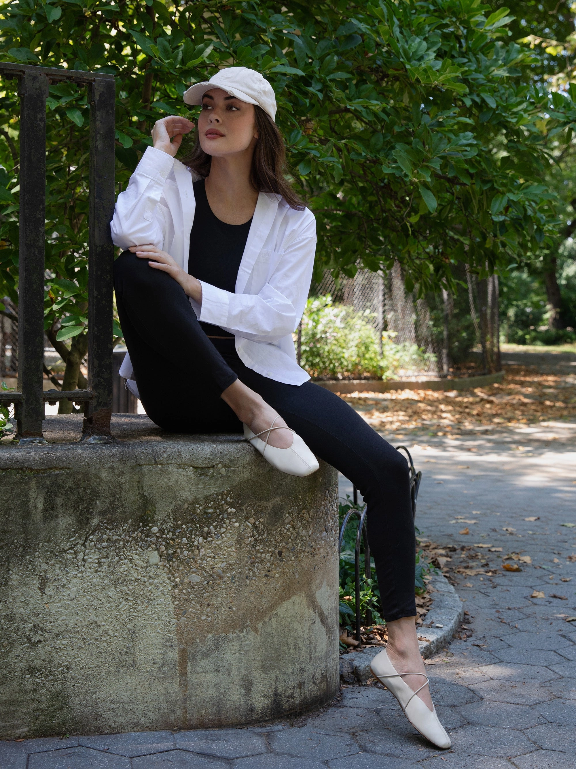 The Una (Sample Sale) Sandals On Flat Shoes