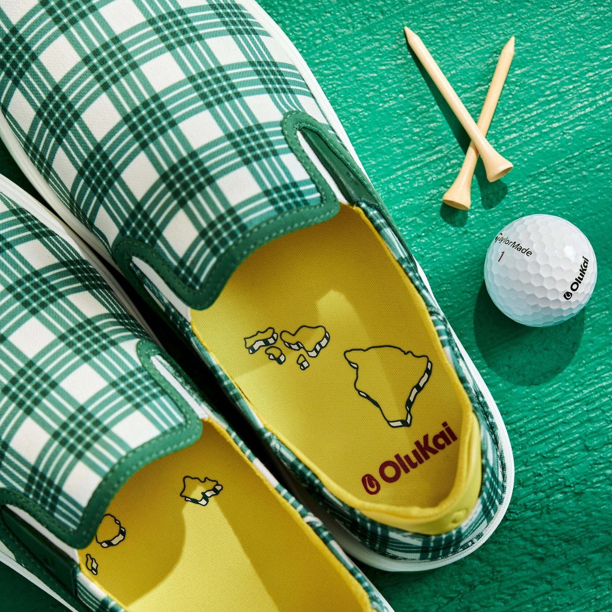 Waialae Slip On - Medium Green / Bright White Quantum Golf