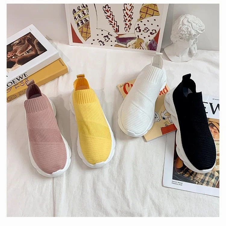 Fashionable Slip-On Running Shoes for Women Waterproof Running Trail Shoes