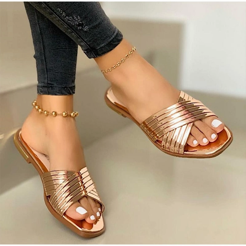 Ladies Slippers Beach Summer Shoes 2020 New Women Slip on Bling Gold Flat Slides Outdoor Shoes Female Casual Sandals Plus Size Flat Shoes Stair Master