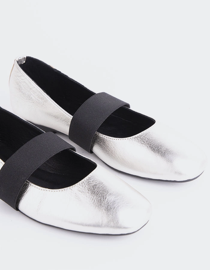 Seraphina Silver Leather Mk Flat Shoes Sale