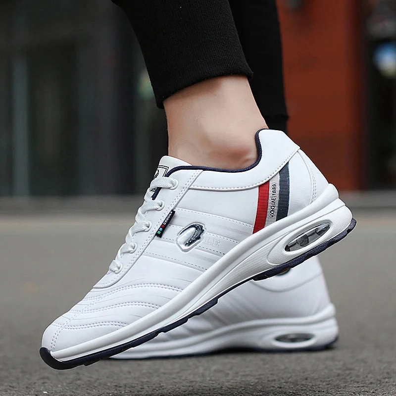 Original Waterproof Golf Shoes Spikeless for Men Outdoor Spring Summer Lightweight Golf Trainers Shoes Men Sport Sneakers Walter Genuin Golf