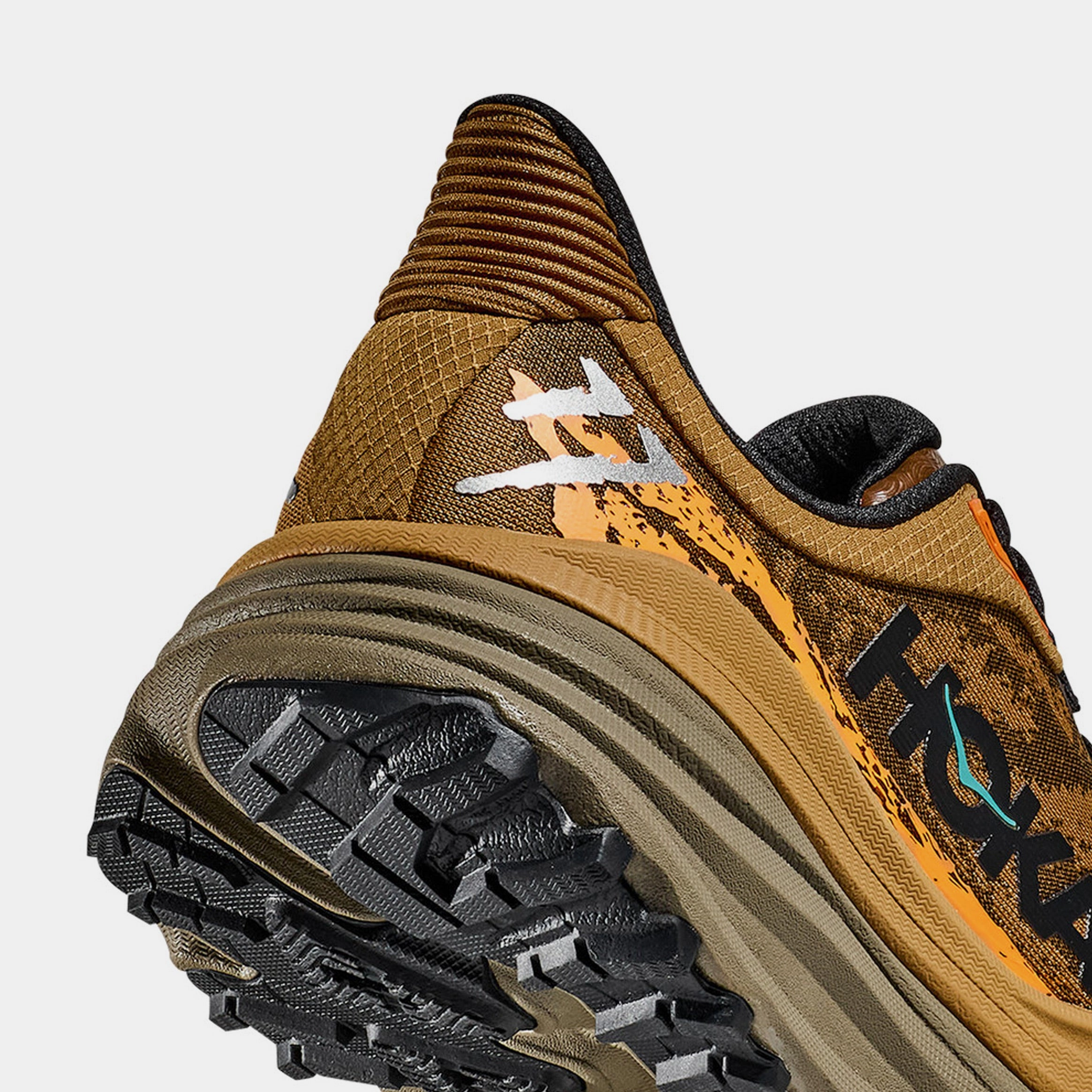 Stinson 7 Mens Running Shoes (Honey) Shoes For Cross Training