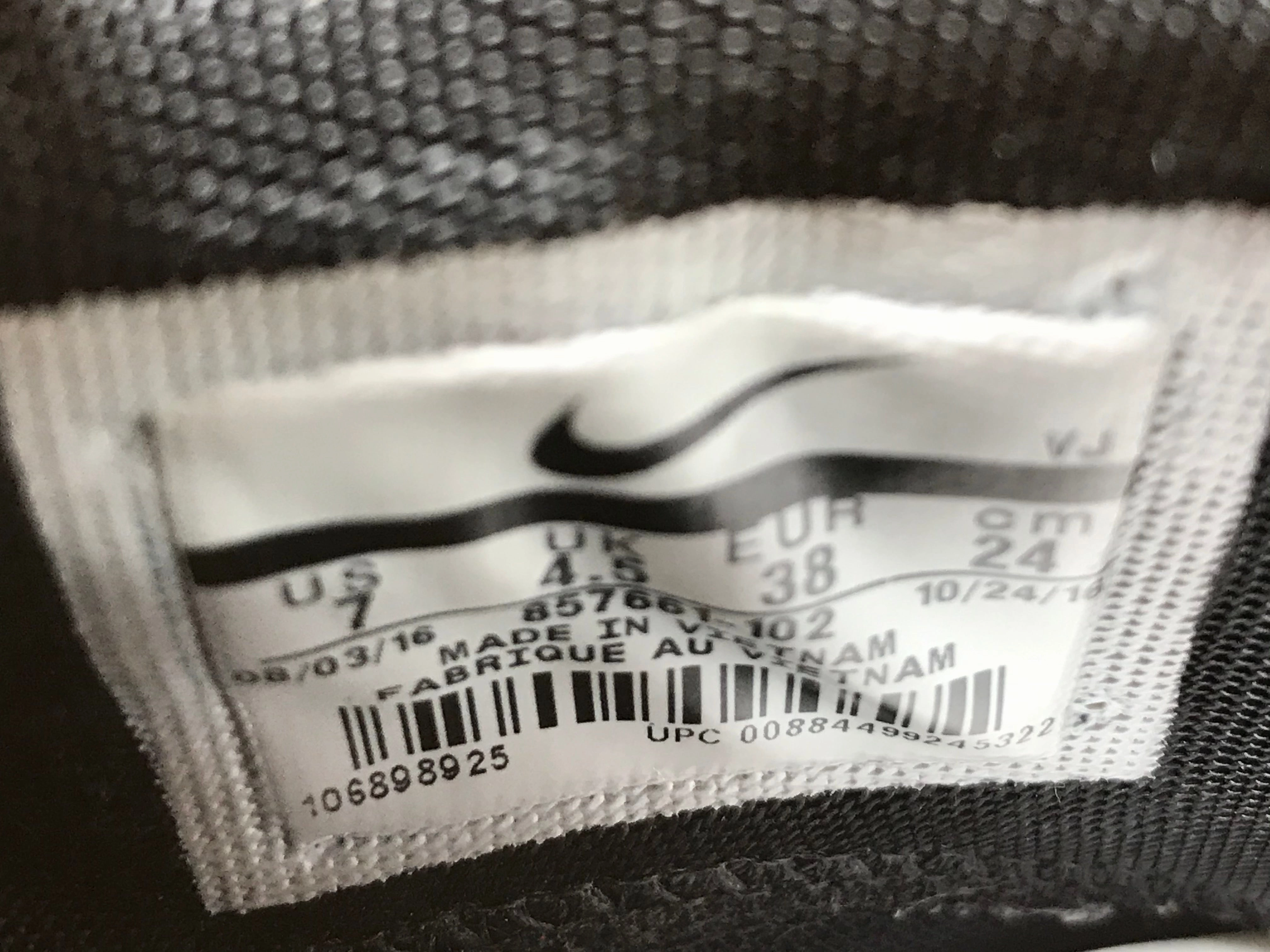 NIKE AIR MAX ZERO Womens Size 7 Athletic Shoes Sneakers Asics Lifting Shoes