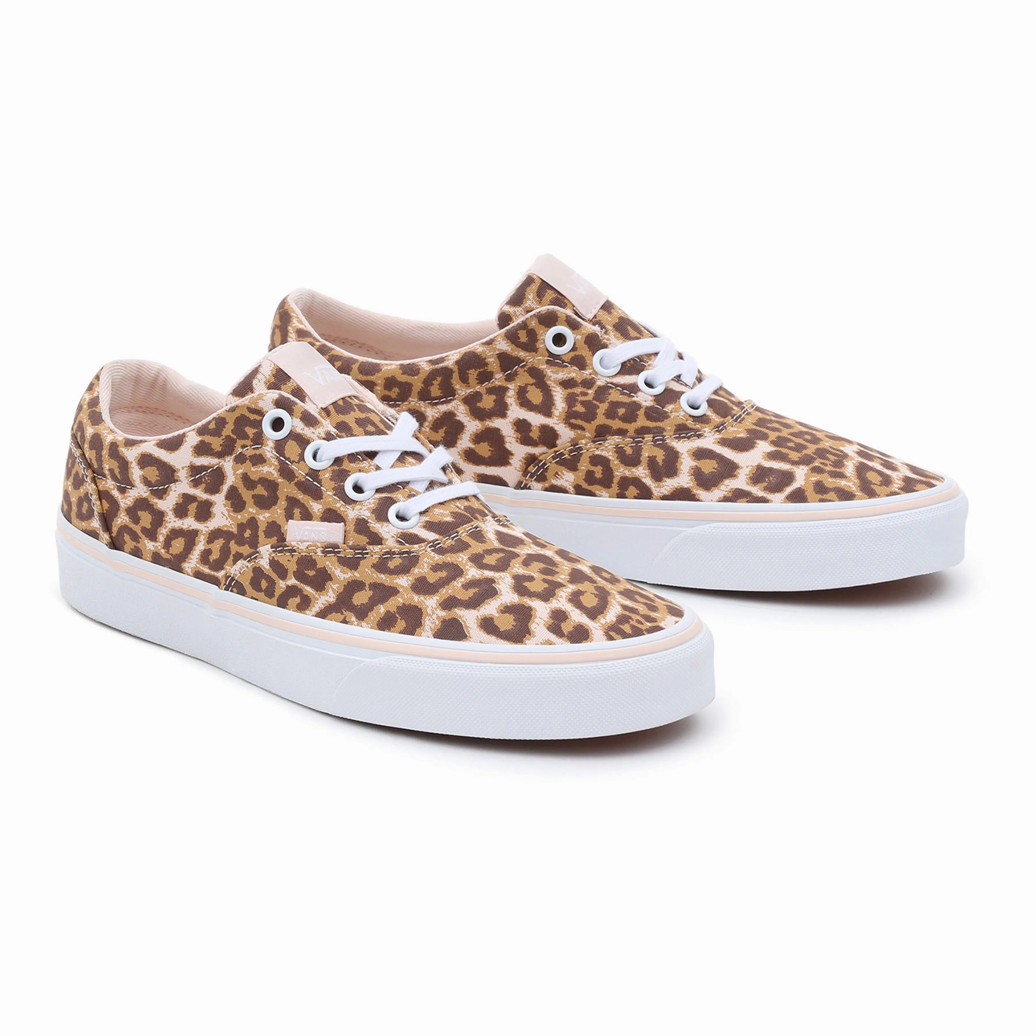 Casual Shoes With Skinny Jeans Vans Womens Doheny Animal Pop Vn0a5hu2zj61