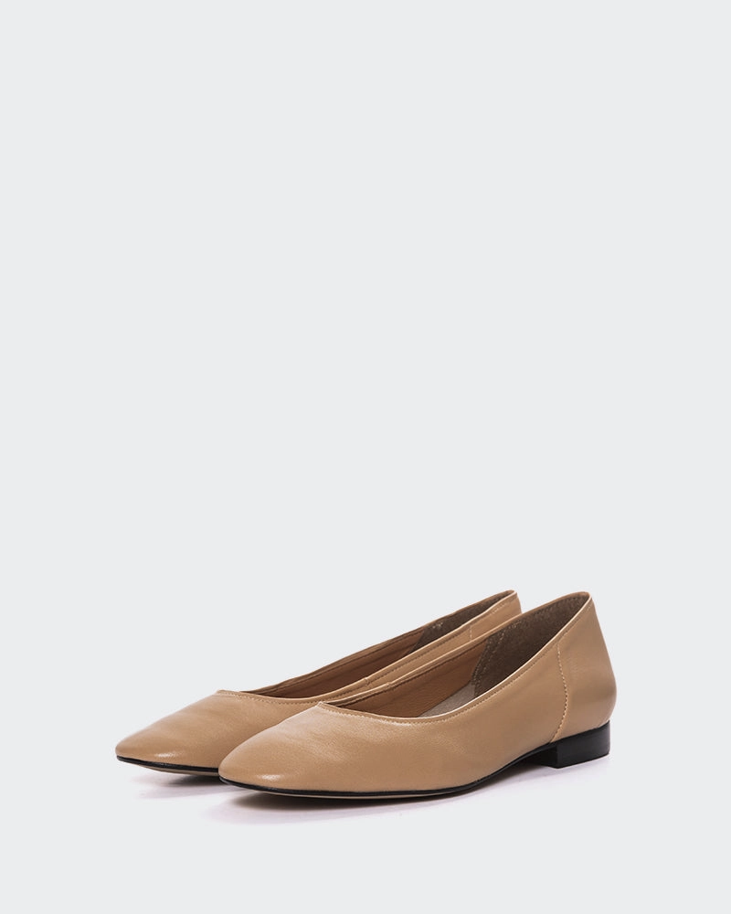 Closed Toe Dress Shoes Taipo Camel Leather