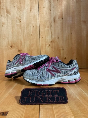 NEW BALANCE 860 V2 SUSAN G KOMEN Breast Cancer Women Size 7.5B Shoes Sneakers Silver W860KM2 Used New Balance 574