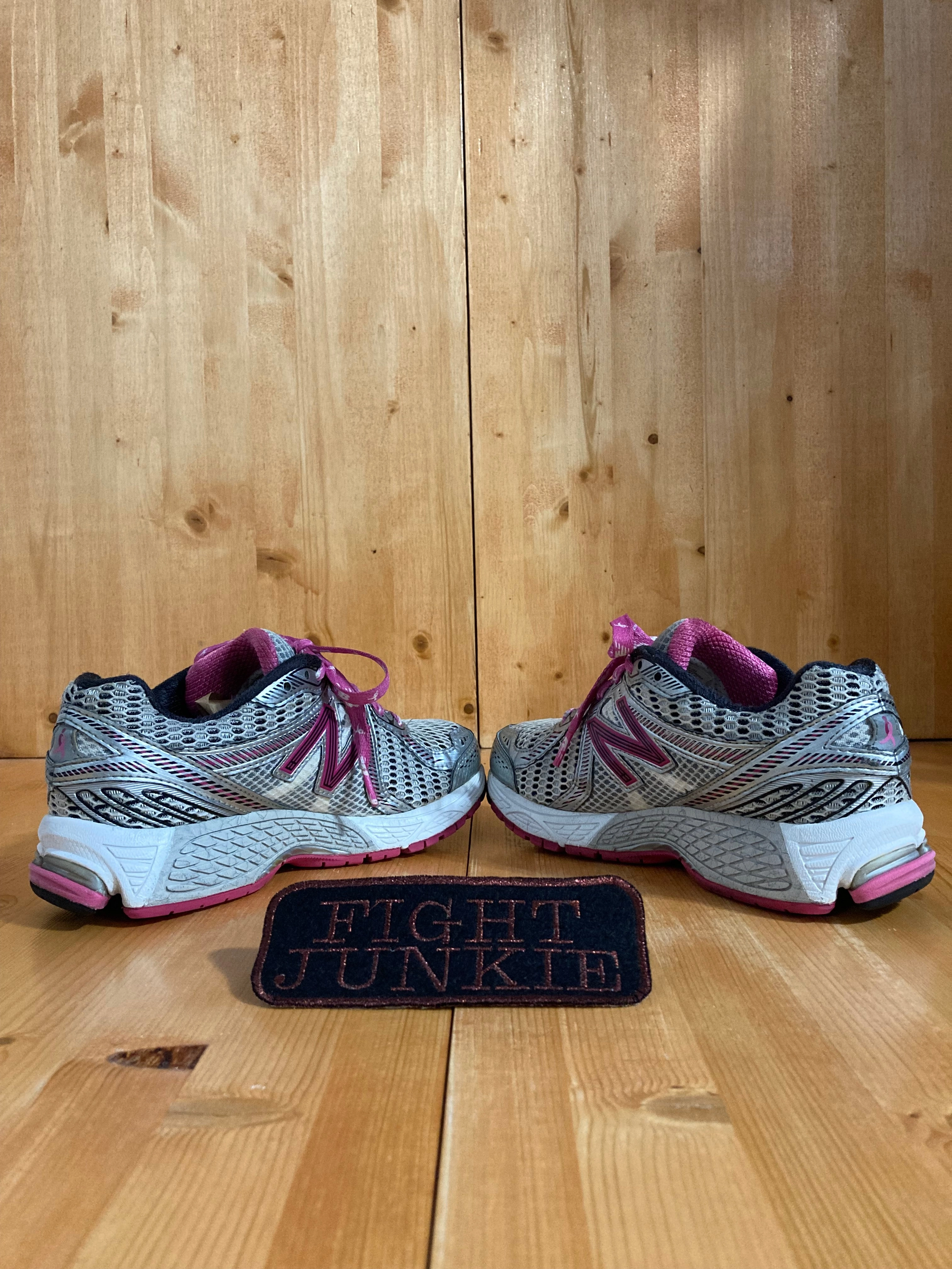 NEW BALANCE 860 V2 SUSAN G KOMEN Breast Cancer Women Size 7.5B Shoes Sneakers Silver W860KM2 Shoes For Men New Balance