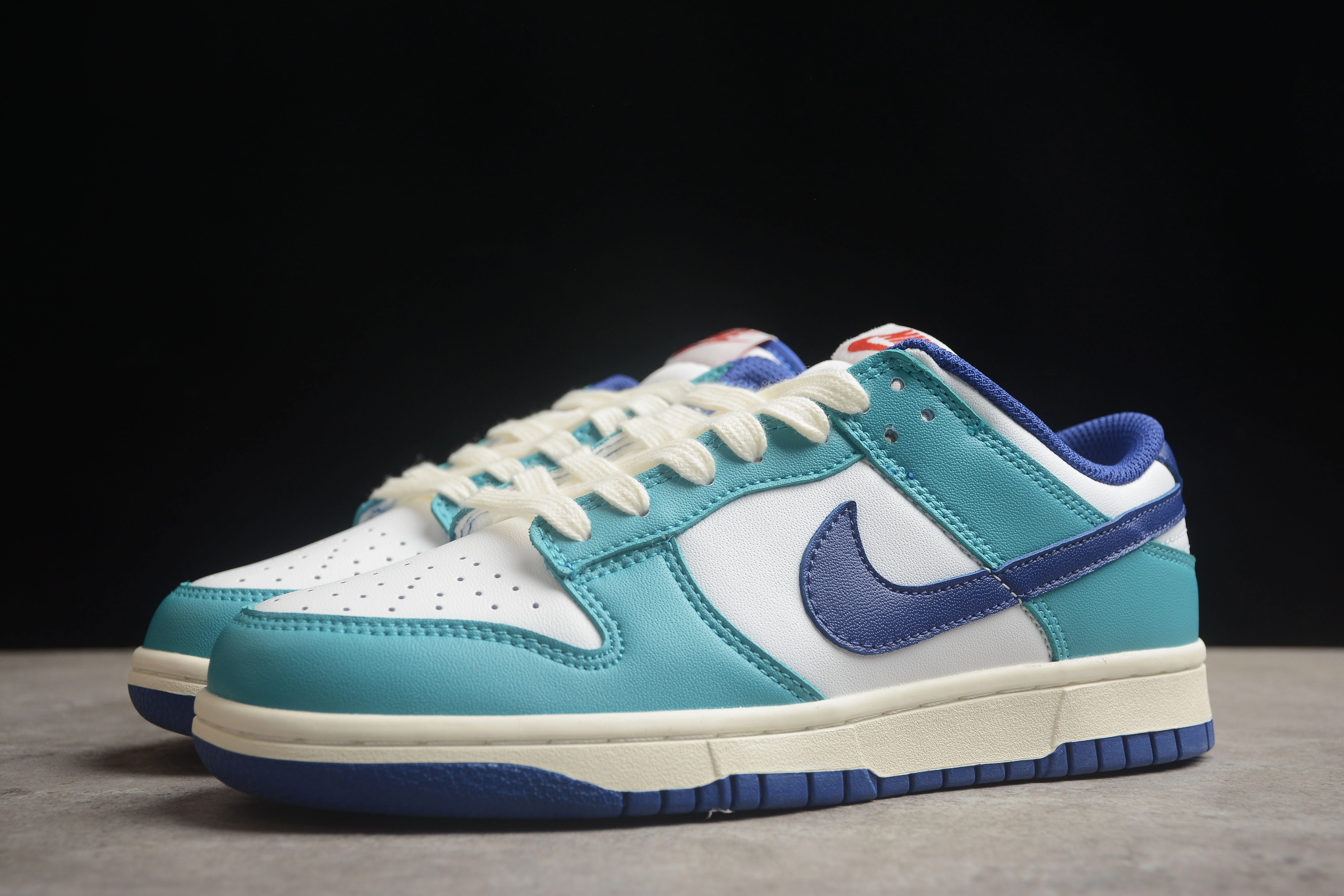 Nike SB dunk low blue white shoes Asics Kinsei Blast Running Shoe