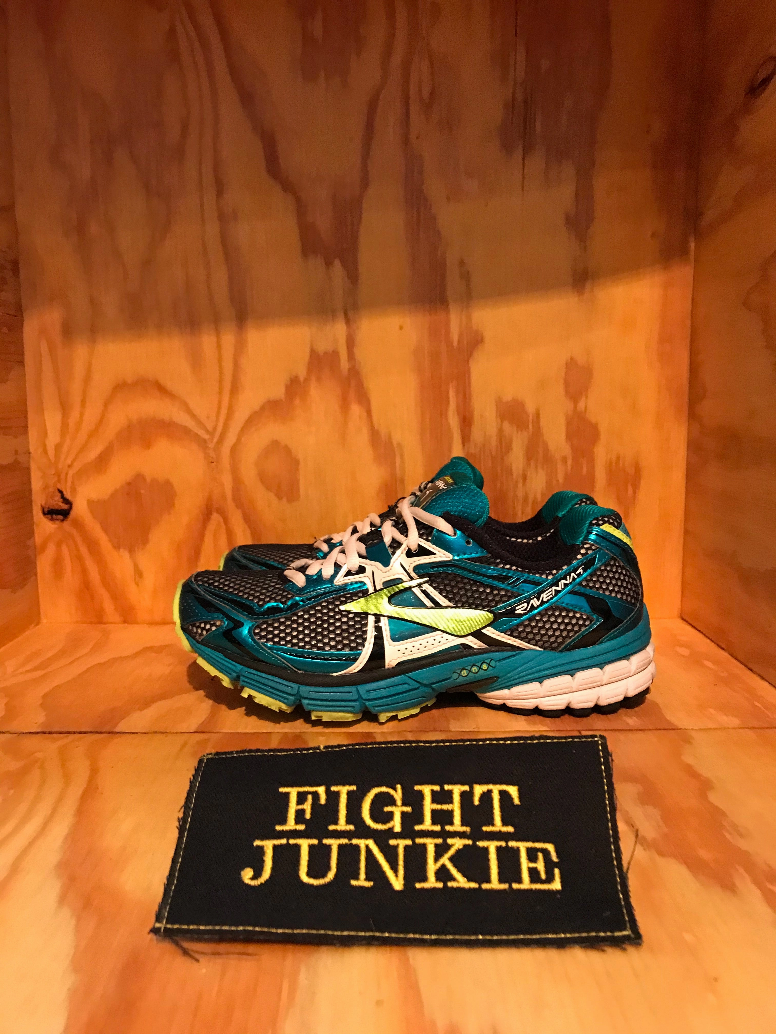 BROOKS RAVENNA 4 Women's Size 6.5B Athletic Shoes Sneakers Running Shoes For Arch Support