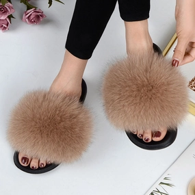 Women Summer Casual Fluffy Slippers With Fur Flat Non-Slip Real Fox Fur Furry Slides Large Size Shoes Fur Sandals Ruby Slippers Hydrangea Quercifolia