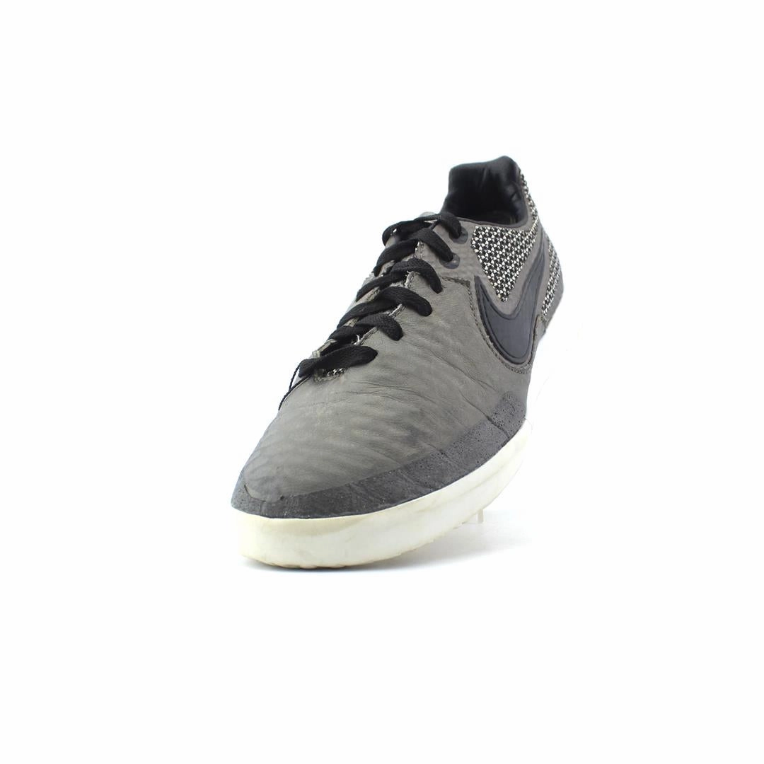 Shoes For Casual Pants NIKE MAGISTAX FINALE IC